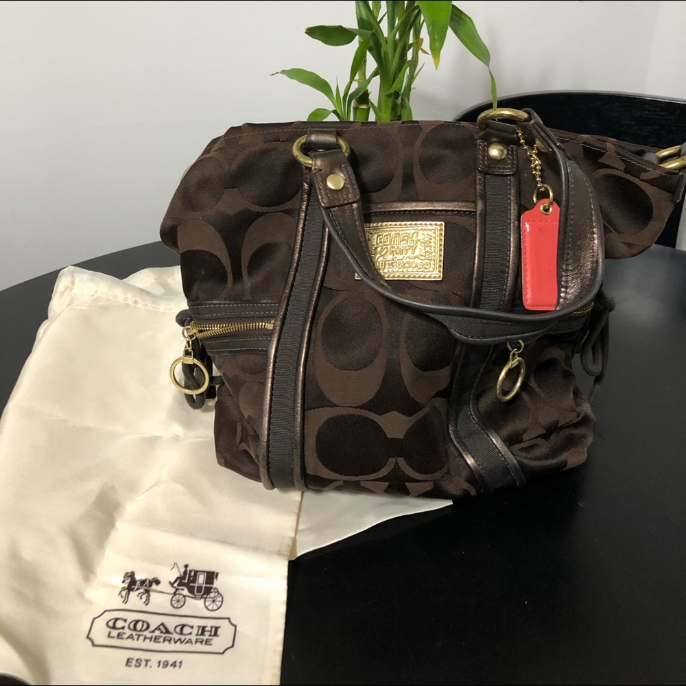 EUC Brown Coach Purse 👜